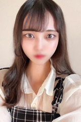 みよ【黒髪現役女子学生】 サムネイル photo1