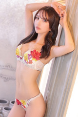 めあり【モデル系高級美女】 サムネイル photo4