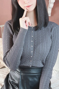 すず【F乳理系美人女子大生】 写真