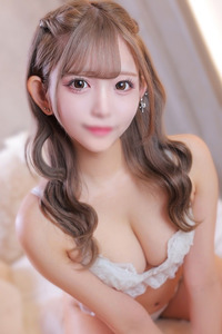 しほ【超ロリ天使の色白美少女】 写真
