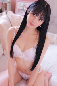 ねむ【完未の大学生のほぼ処女】 写真