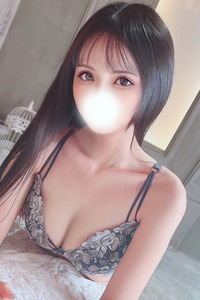 えみり【激エロG乳美女】 写真