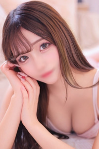 しほ【超ロリ天使の色白美少女】 写真