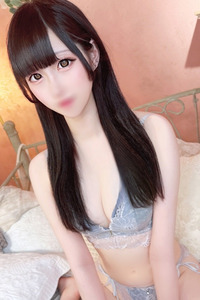 もゆ【黒髪清純派美少女】 写真