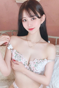 みいな【元アイドル超絶美少女】 写真