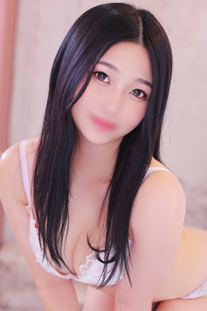 りりあ【高身長スレンダー美女】 photo1