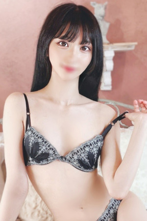 らら【黒髪8頭身美脚美女】 photo1