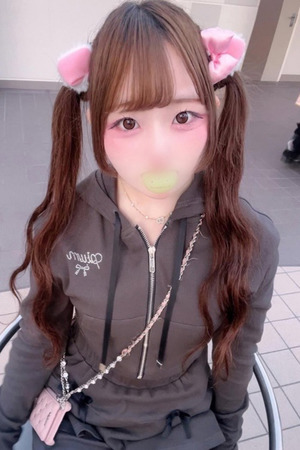 もな【色白F乳神スタイル】 photo3