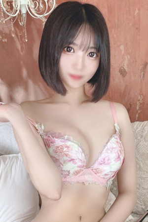 りこ【経験浅めの清楚美女】 photo1
