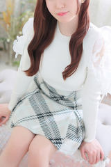 華雲　彩奈 サムネイル photo2