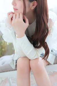華雲　彩奈 写真