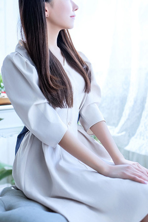 愛田　れな photo3