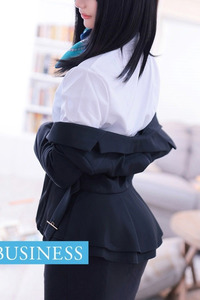 新村 英那 写真