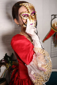 鷹野 子規 写真