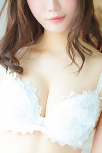 七瀬 なつみ(20)