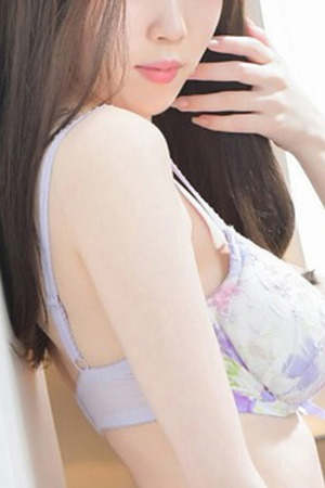 野崎　瞳 photo1