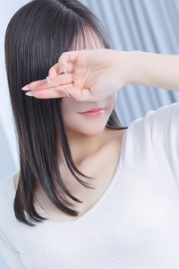 鈴(すず) 写真