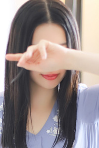 静奈(しずな) 写真