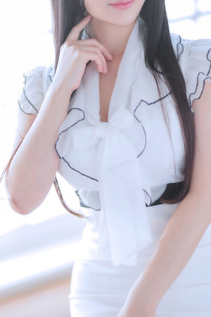 東京店・成美(なるみ) photo1