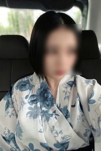 ご予約受付中❗️21歳美しい魅惑の瞳❗️